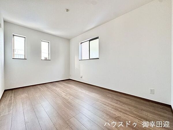 洋室を拡大表示