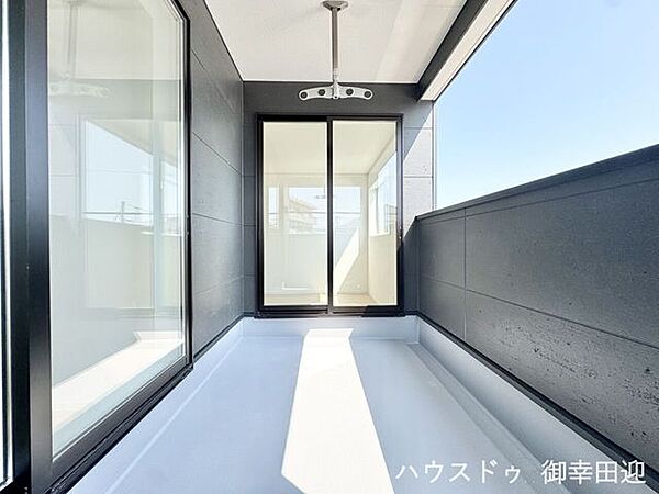 バルコニーを拡大表示