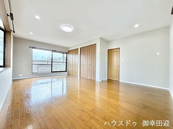 洋室を拡大表示