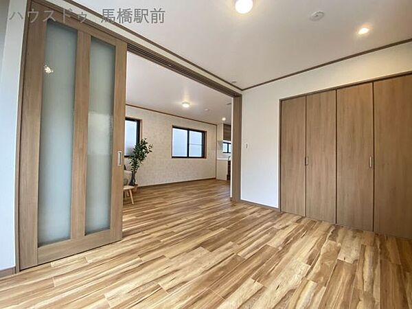 寝室を拡大表示