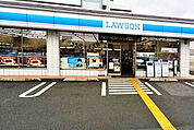 ローソン 天神川八条店（243m）