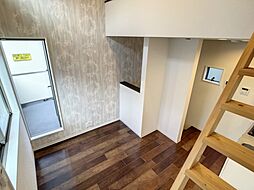 T&T 105 1階ワンルームのリビング/ダイニング