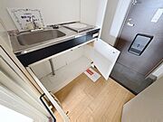 掲載写真は同型モデルを掲載しており実際のお部屋と仕様等が異なる場合、現況を優先とさせていただきます。