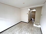 白基調のお部屋です
