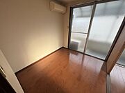 屋根付きのバルコニー