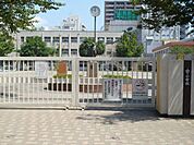 山下小学校（370m）