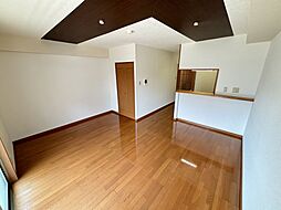 武マンション 0302 3階ワンルームのリビング/ダイニング