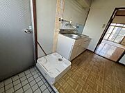 室内洗濯機置場があります