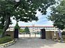 周辺：伊敷中学校（500m）