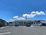 ファミリーマート吉野菖蒲谷店（1400m）