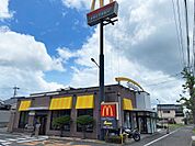 マクドナルド吉野店（700m）