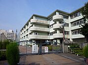 甲東中学校（900m）
