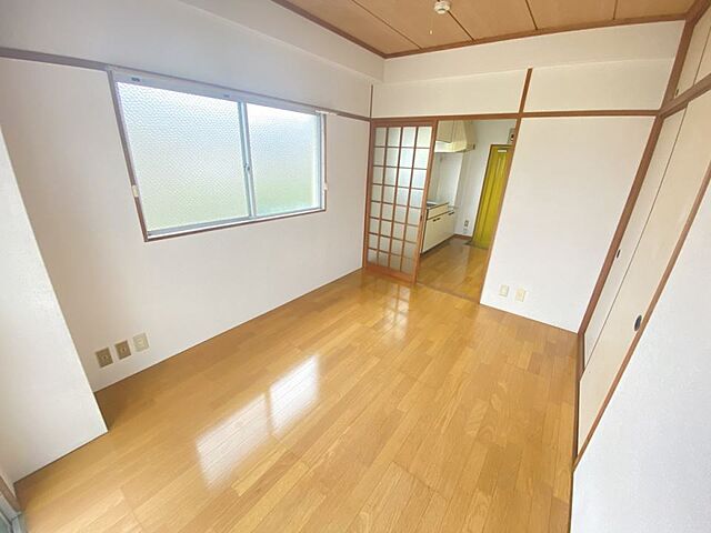 寝室