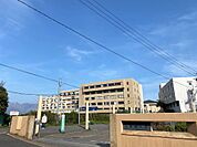 志學館大学（800m）