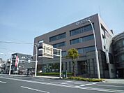 鹿児島銀行鴨池支店（450m）