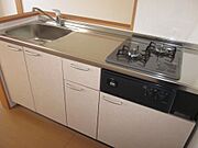 2口ガスコンロ付きの対面キッチンです