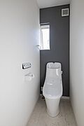 【建物プラン例】価格：2400万円、建物面積：132.23m2、間取：4LDK