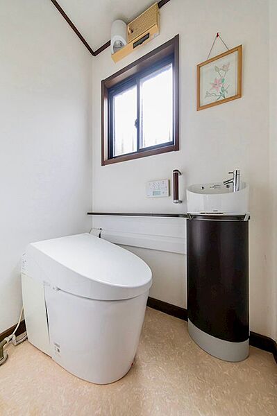 トイレを拡大表示