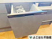 ビルトインタイプの食洗機を標準装備。手荒れの心配も無く、洗い物に時間を取られない分、ご家族で過ごす時間が増やせます。