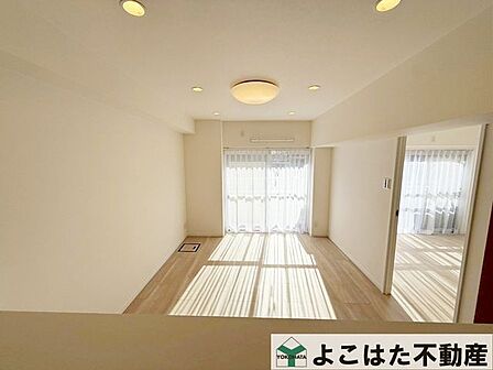 対面式のキッチンなのでリビングの様子を見ながら家事が出来るので安心！