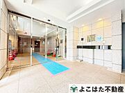オートロック完備で不審者や勧誘員などが建物内に立入る事を防げて防犯対策も安心！