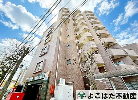 緑に囲まれた閑静な住宅地で、自然と調和したゆとりある暮らしを