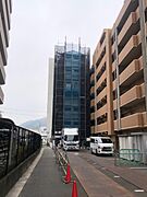 建設中