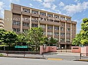 金町中学校 1050m