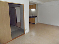 JR東海道・山陽本線 栗東駅 徒歩13分の賃貸マンション 3階2LDKのリビング/ダイニング