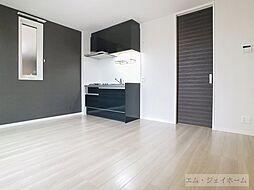 セントラル　レジデンス　IV 0201 2階ワンルームのリビング/ダイニング
