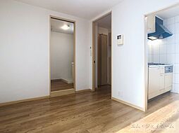 秋桜 301 3階1LDKのリビング/ダイニング