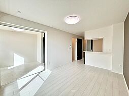 サザンクロス 203 2階2LDKのリビング/ダイニング