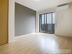 フェニックスII 205 2階1Kのリビング/ダイニング