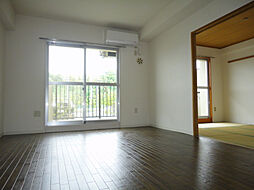 モン・シェリマ・シェリ 106 1階3LDKのリビング/ダイニング