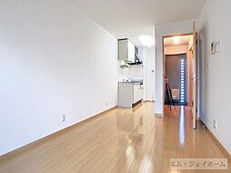 ウエスト　ヴィレッジIII 0103 1階1LDKのリビング/ダイニング