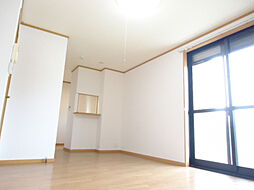 パルコ庄界 201 2階ワンルームのリビング/ダイニング