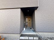建築中