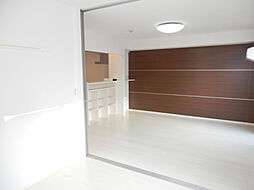 JR東海道・山陽本線 栗東駅 徒歩30分の賃貸アパート 1階2LDKのリビング/ダイニング