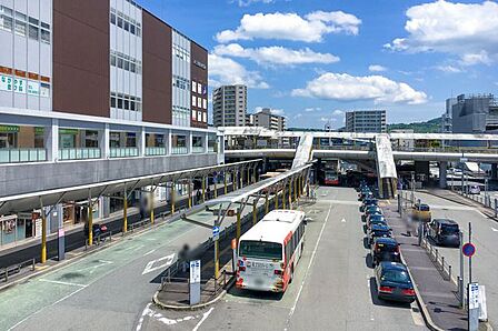 三田駅(JR西日本 福知山線) 徒歩7分。 560m