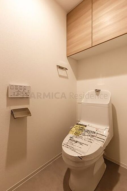 快適な温水洗浄便座付きパワー脱臭機能などを備え、快適な空間を創出する機能もあります
