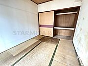 収納もしっかり完備された和室
