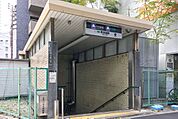 阿波座駅(Osaka　Metro 千日前線) 徒歩3分。 240m