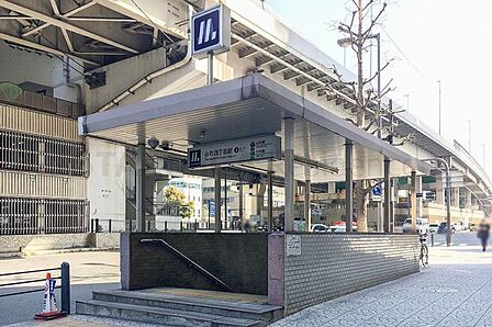 谷町四丁目駅(Osaka Metro 谷町線) 徒歩5分。 400m