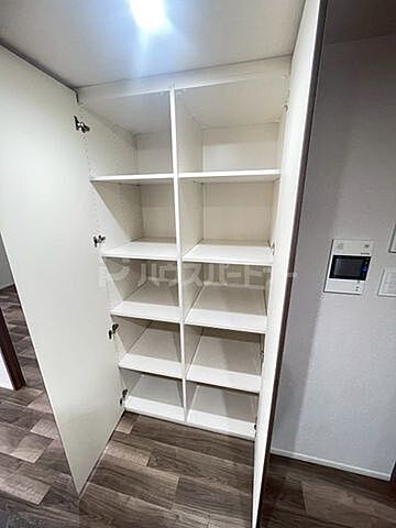 収納