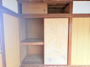 沢山の荷物を仕舞うことができる押し入れ