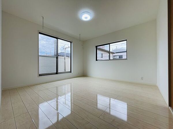 洋室を拡大表示