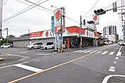 ドラッグストアセキ鳩ヶ谷店 235m