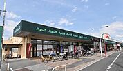 コモディイイダ芝原店 424m