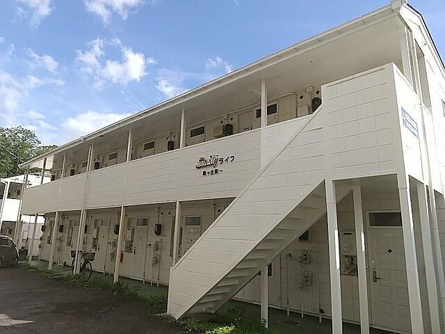 2 / 4