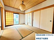 リビング横に6帖の和室あります♪